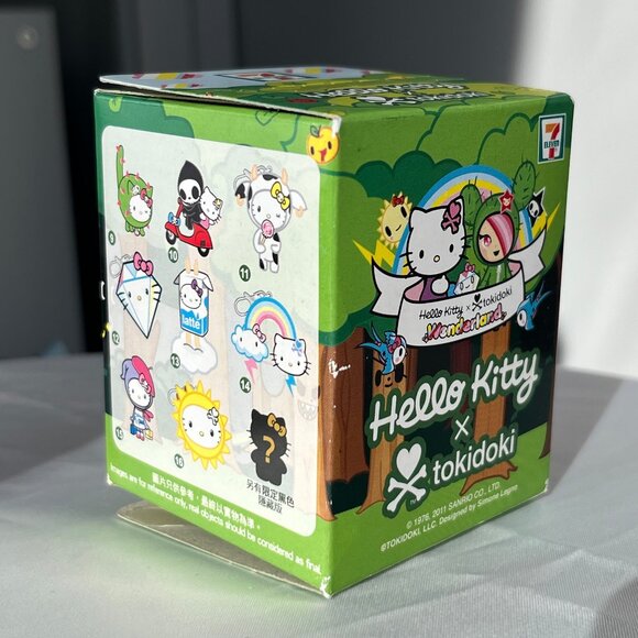 Rare Hello Kitty x Tokidoki 7-11 Scooter Ride Kitty Adios 2011 Hong Kong Collab - Picture 9 of 9